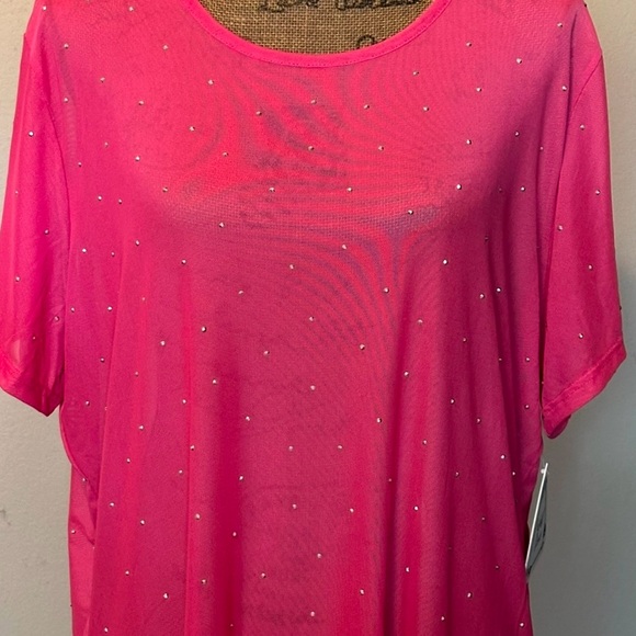 Cute pink plus top-New without tag! - Picture 2 of 2